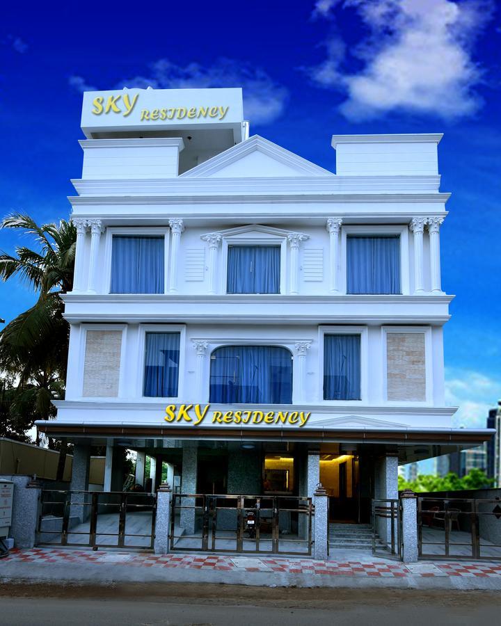 Bed and Breakfast Sky Residency à Chennai Extérieur photo